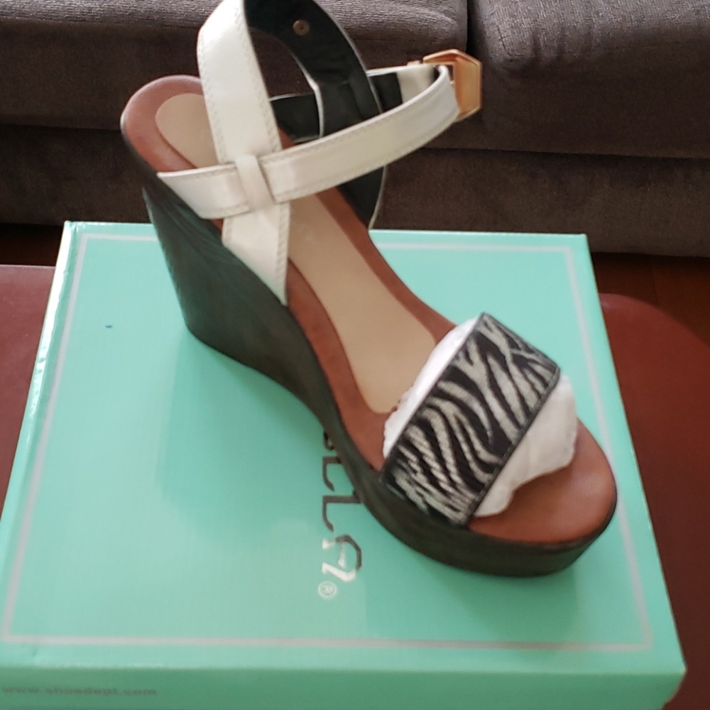 Marbella Lynx Black Silver Animal Print Platform Wedge Sandals Size 11